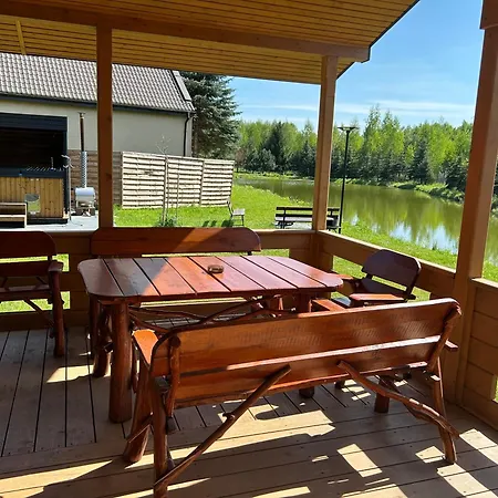 Drewniany Nad Stawem